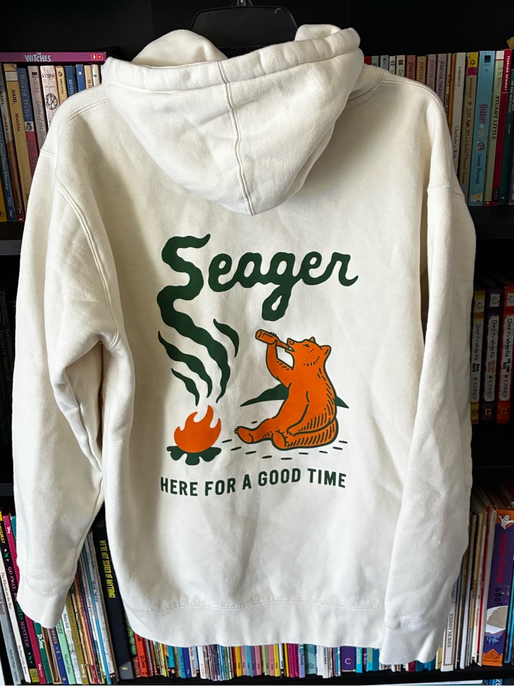 Seager cream hoodie Men’s medium NEW!